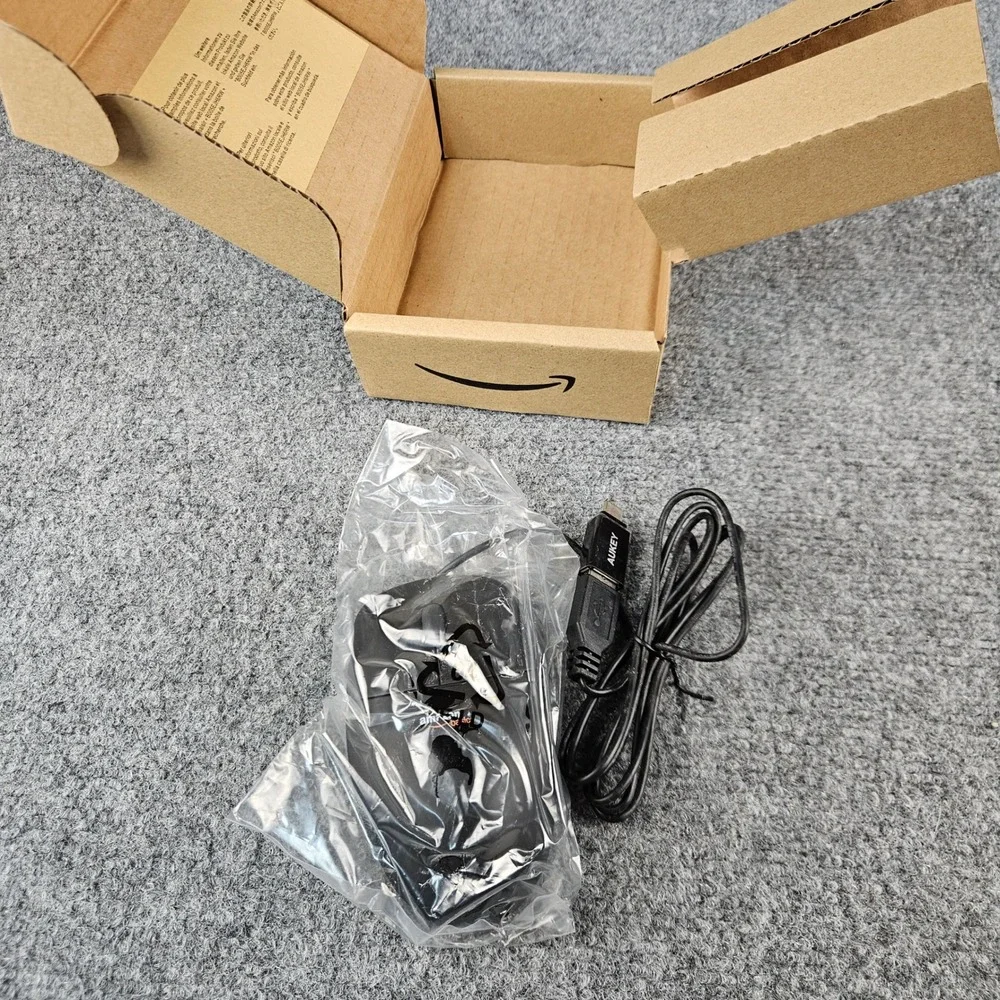 lot of 8 Amazon Basics 3-Button USB Wired Mouse Black B005EJH6RW NEW